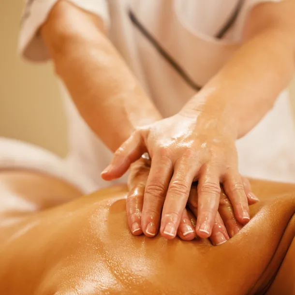 Four-hand Abhyanga Ayurvedic oil massage treatment at Yara Wellness Bali